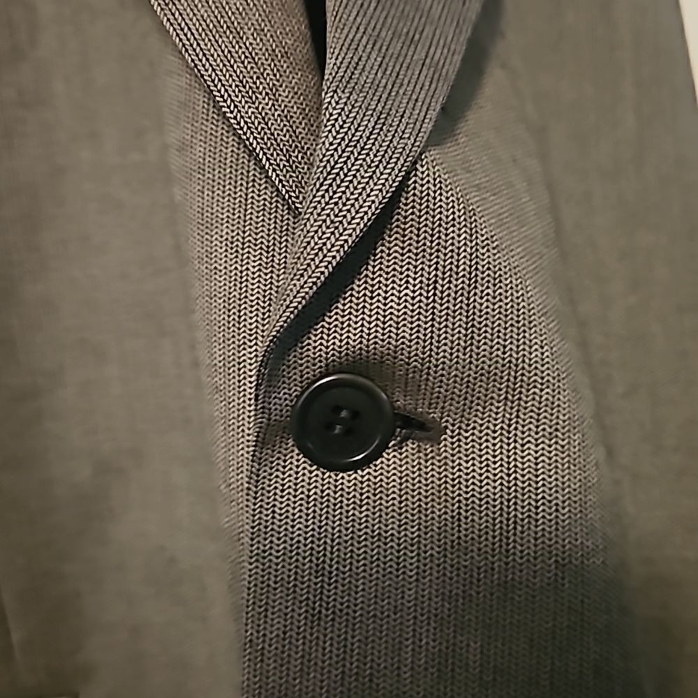 Louis Feraud  two Button Blazer Size 44 - Picture 3 of 9